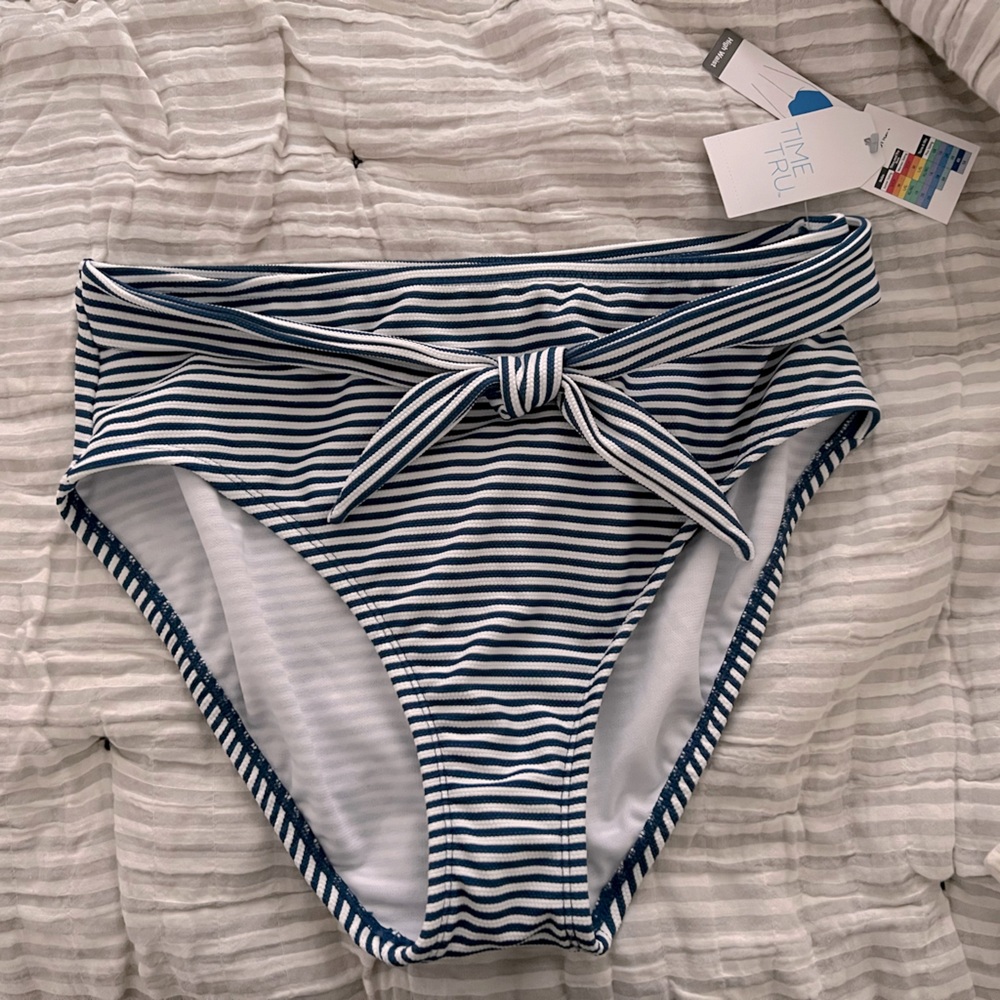 NWT Time and Tru High-waisted Swim Bottoms